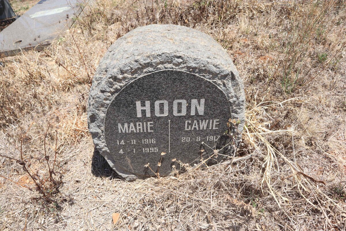 HOON Gawie 1917 & Marie 1916-1995