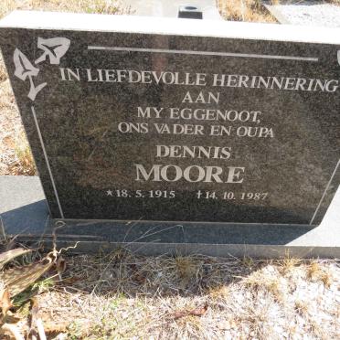 MOORE Dennis 1915-1987
