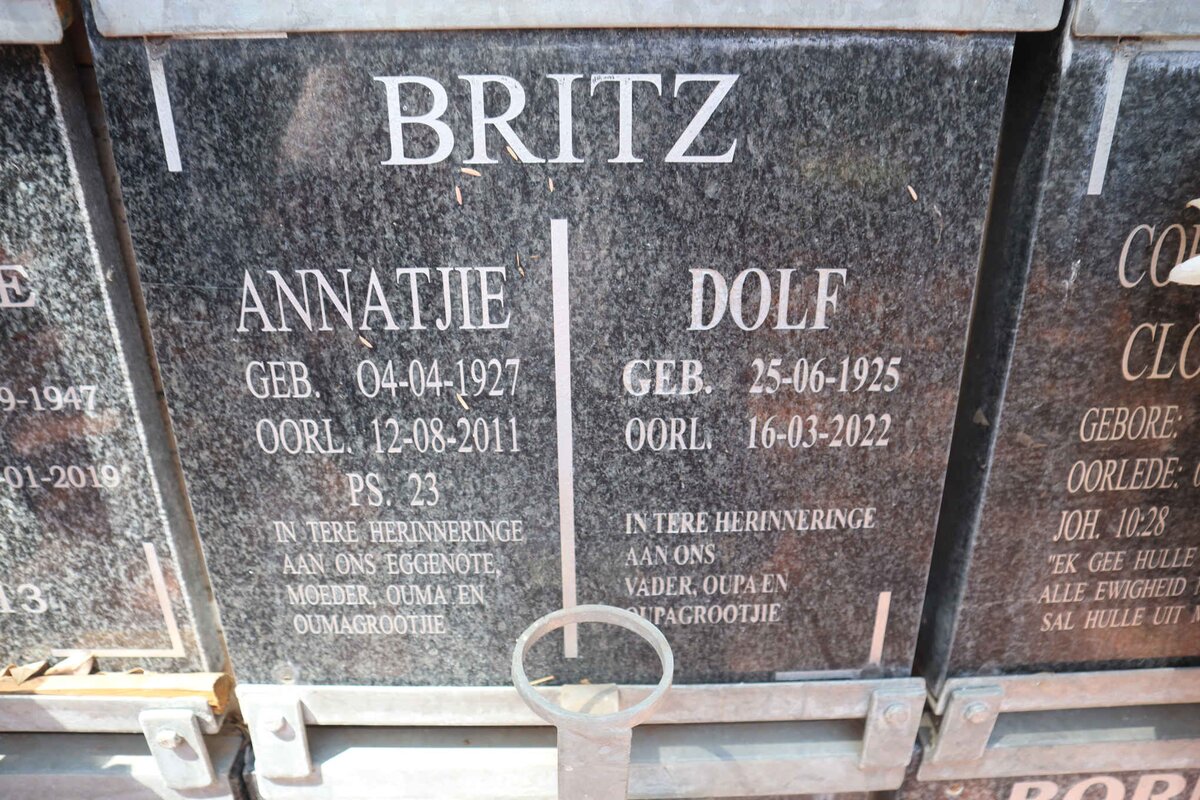 BRITZ Dolf 1925-2022 &amp; Annatjie 1927-2011