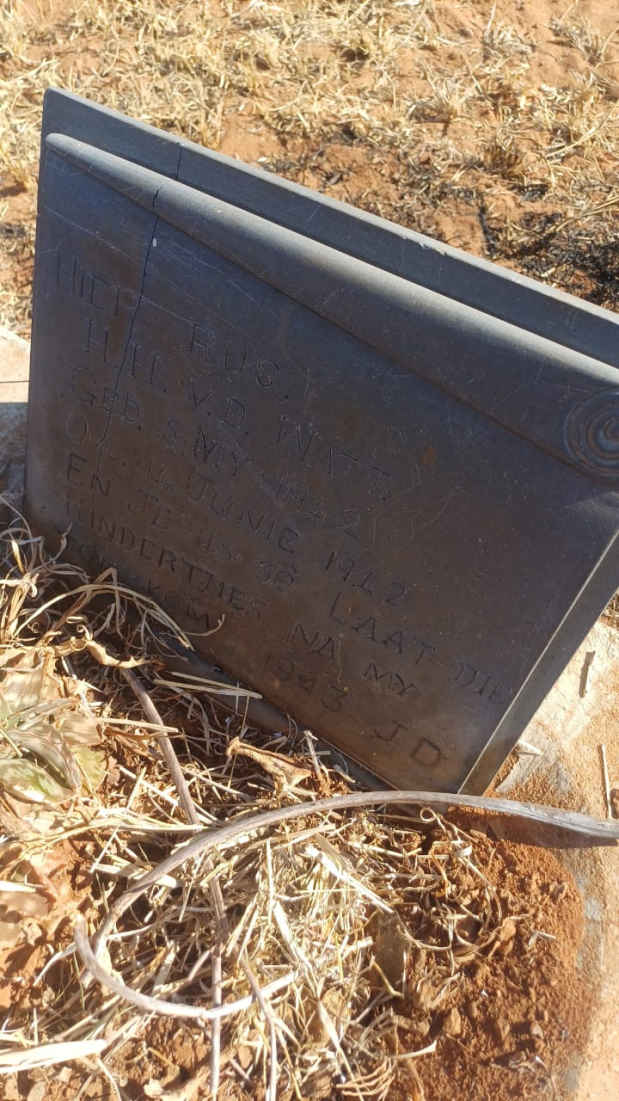 WATT H.H., van der -1942