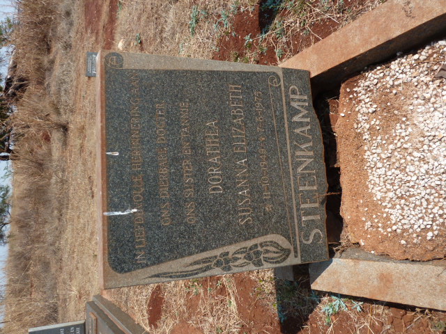 STEENKAMP Dorathea Susanna Elizabeth 1949-1975