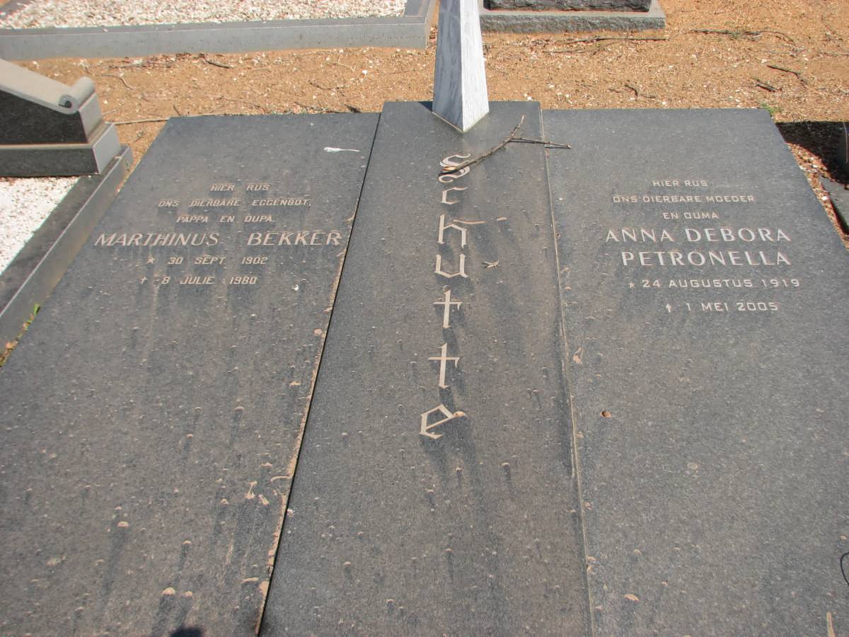 SCHUTTE Marthinus Bekker 1902-1980 &amp; Anna Debora Petronella 1917-2005