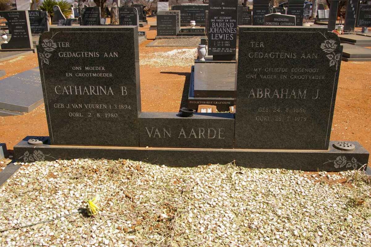 AARDE Abraham, van 1886-1979 &amp; Catharina B. J. VAN VUUREN 1894-1980