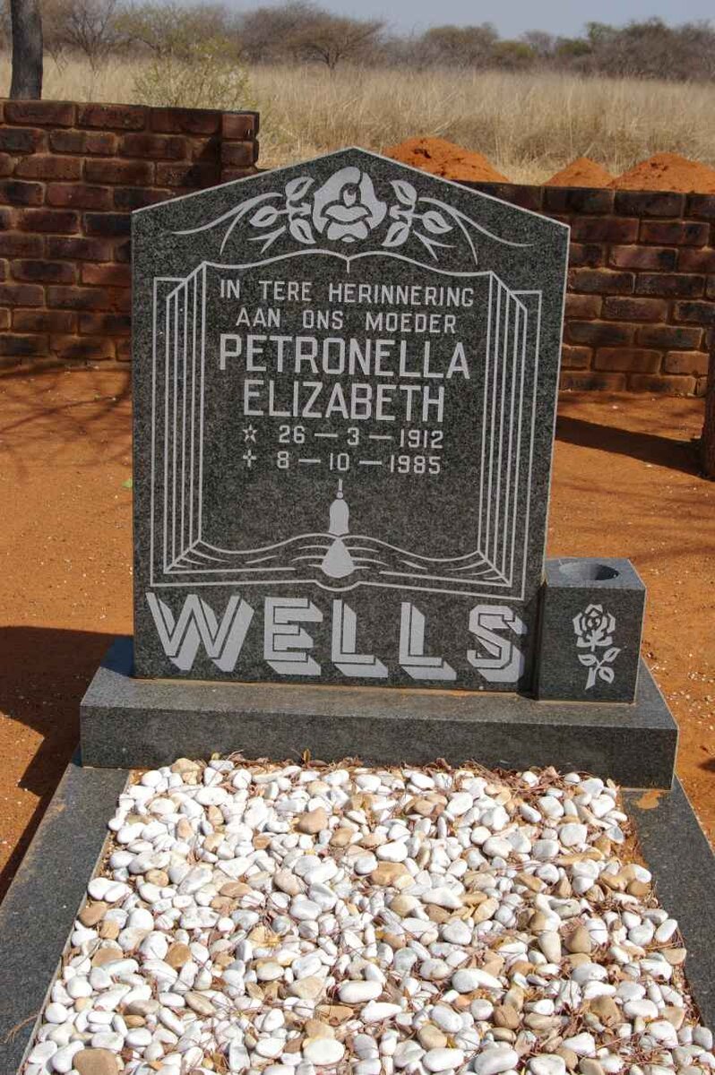 WELLS Petronella Elizabeth 1912-1985