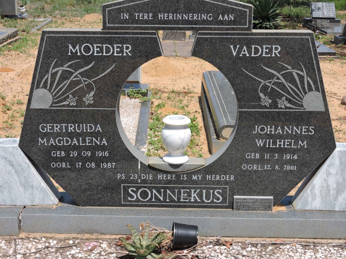 SONNEKUS Johannes Wilhelm 1914-2001 &amp; Gertruida Magdalena 1916-1987