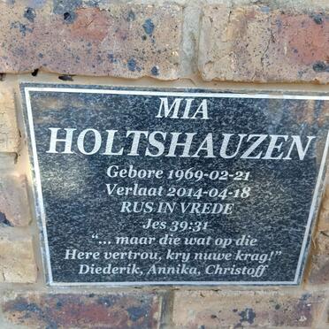 HOLTSHAUZEN Mia 1969-2014