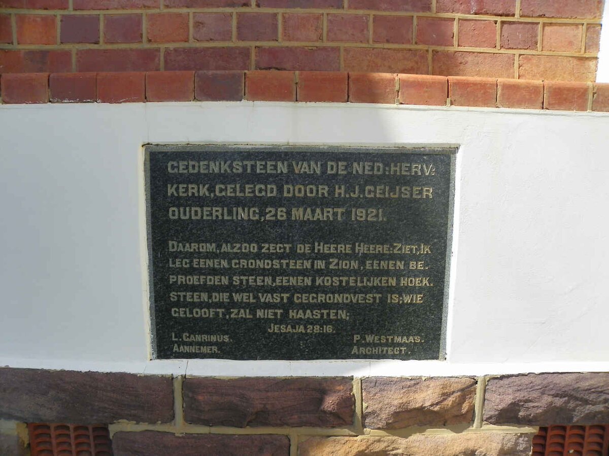 6. Gedenkplaat
