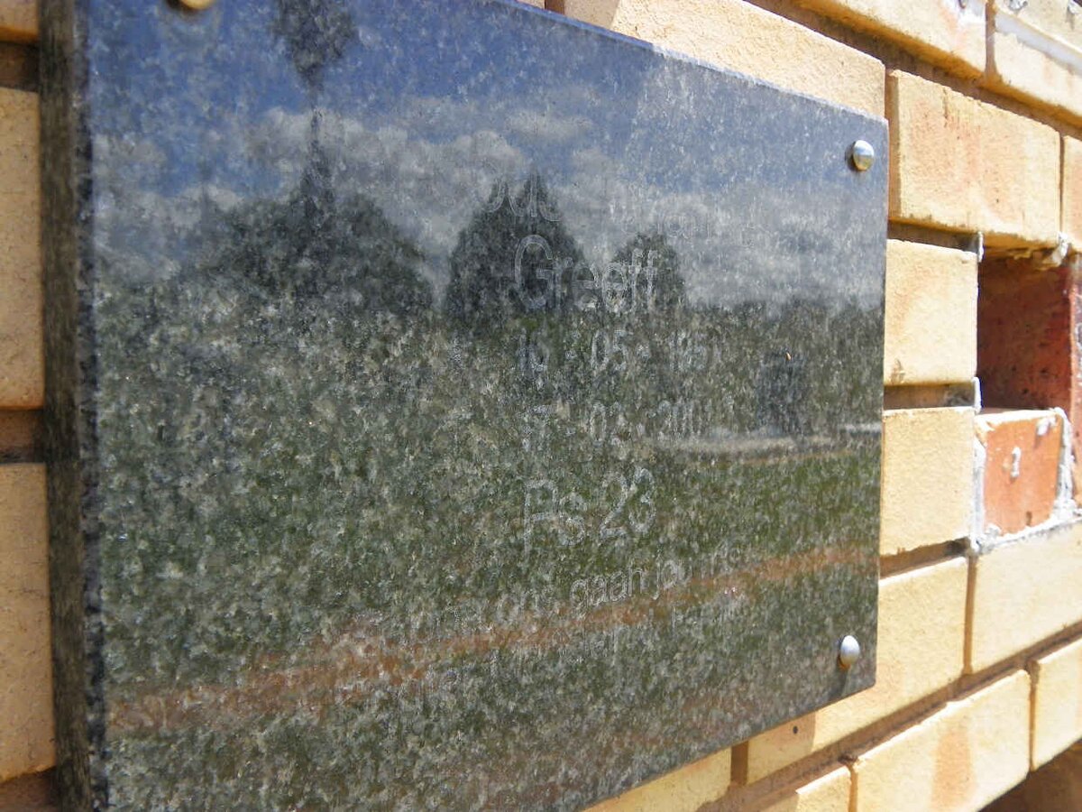 GREEFF Jacobus Johannes 1951-2001