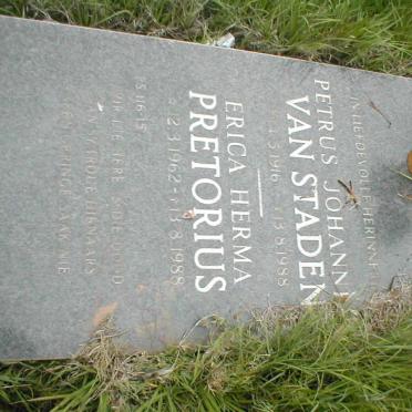 STADEN Petrus Johannes, van 1916-1988 :: PRETORIUS Erica Herma 1962-1988