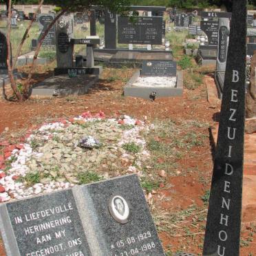 BEZUIDENHOUT Petrus Jeremiah  1929-1988