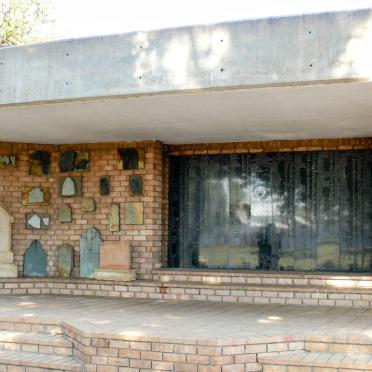 18. Oorsig / Overview