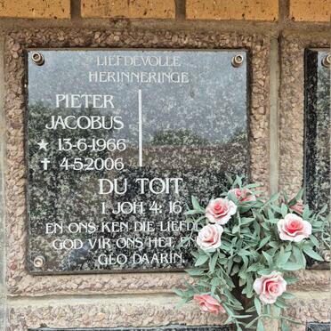 TOIT Pieter Jacobus, du 1966-2006
