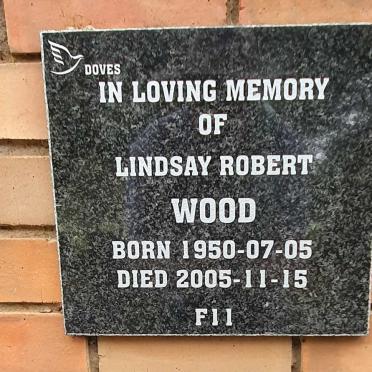 4. Gedenkmuur / Memorial Wall