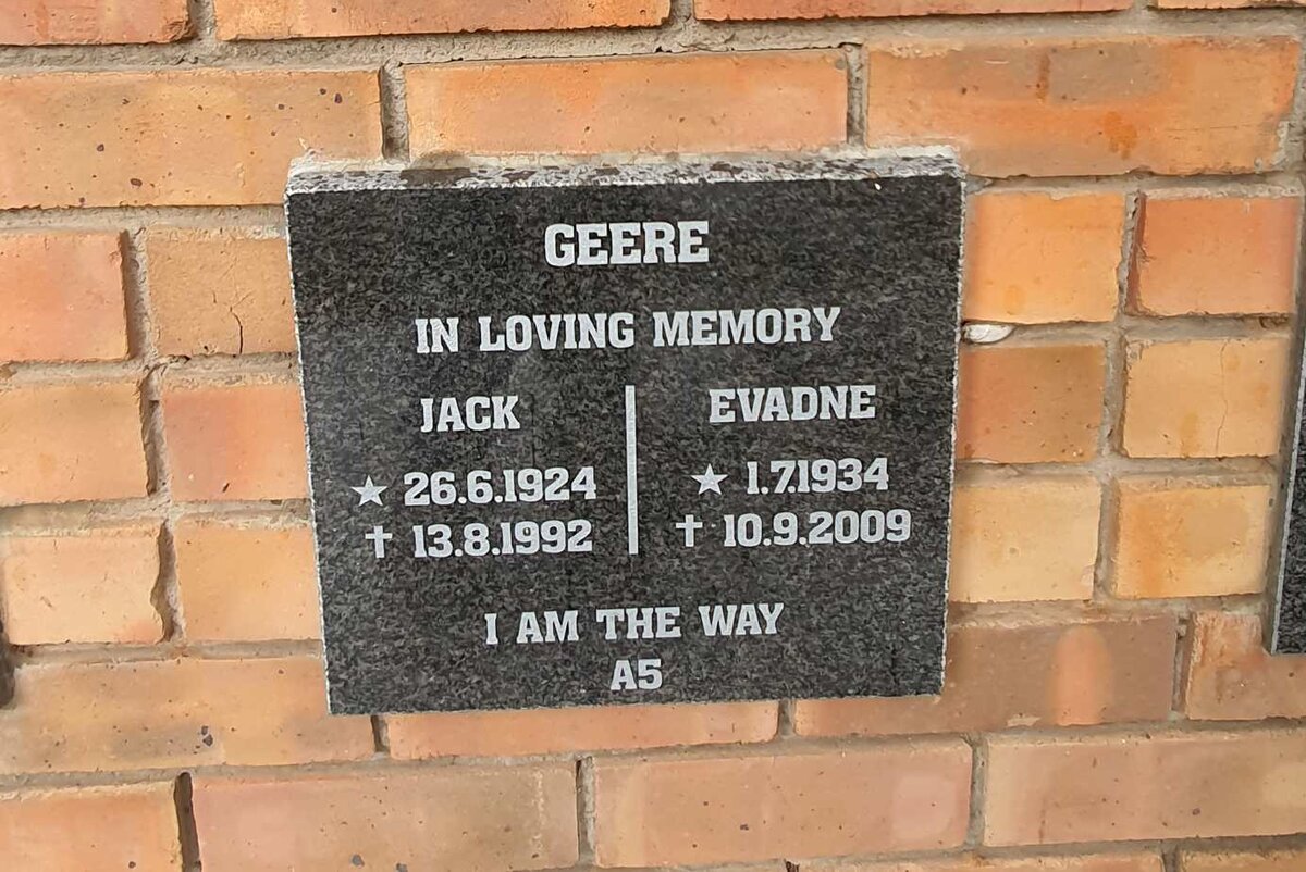 GEERE Jack 1924-1992 & Evadne 1934-2009