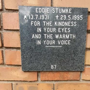 STUMKE Eddie 1931-1995
