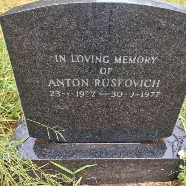 RUSKOVICH Anton 1927-1977