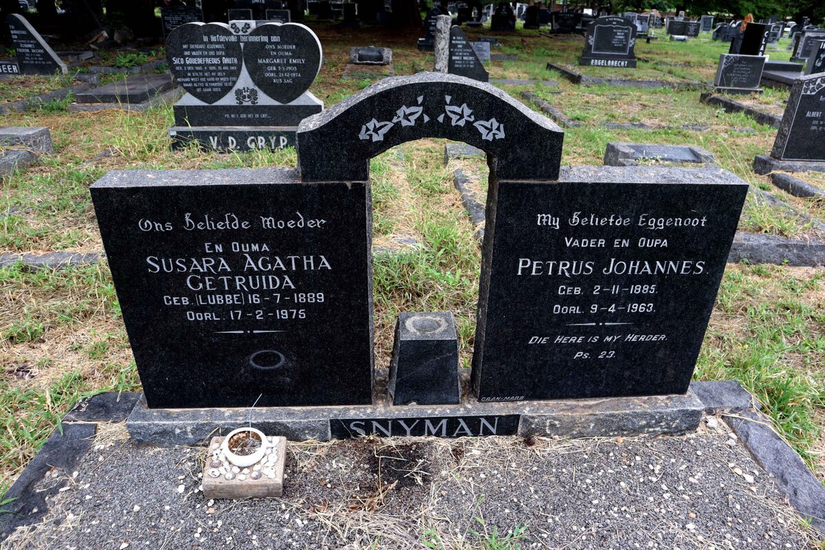 SNYMAN Petrus Johannes 1885-1963 & Susara Agatha Getruida nee LUBBE 1889-1975