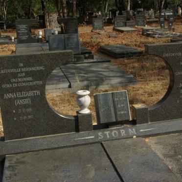 STORM Jan Johannes 1927-1993 & Anna Elizabeth 1929-2017