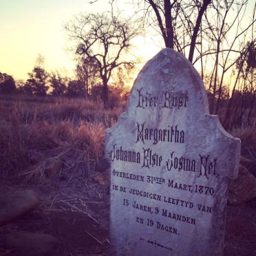 Limpopo, POLOKWANE district, Polokwane, Zandrivier 742 LS, Eerste Goud, farm cemetery