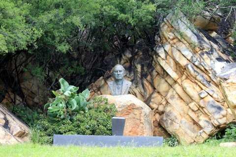 1. Overview / Oorsig