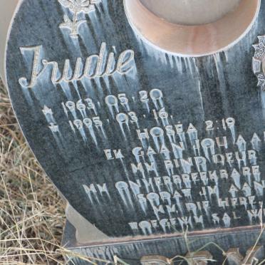 DEYSEL Trudie 1963-1995