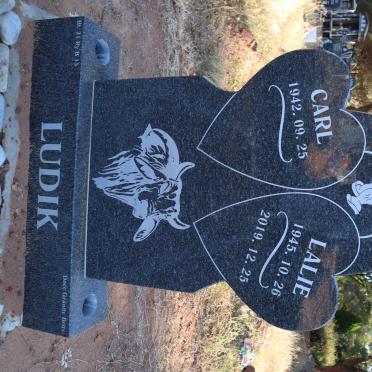 LUDIK Carl 1942- &amp; Lalie 1945-2019