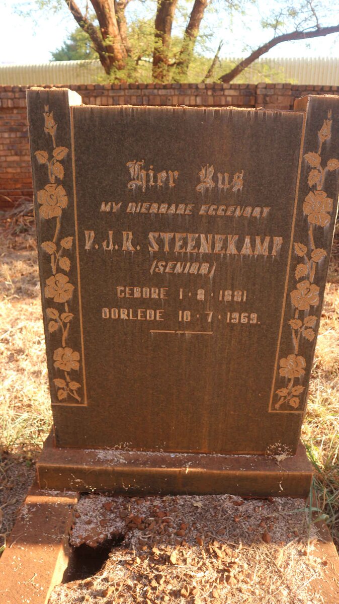 STEENEKAMP P.J.R. 1881-1969