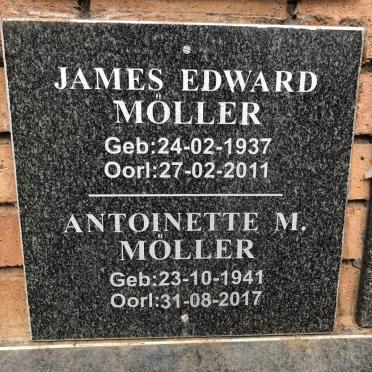 MOLLER James Edward 1937-2011 &amp; Antoinette M. 1941-2017