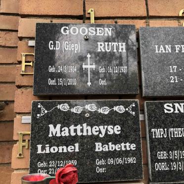 GOOSEN G.D. 1934-2010 &amp; Ruth 1937-