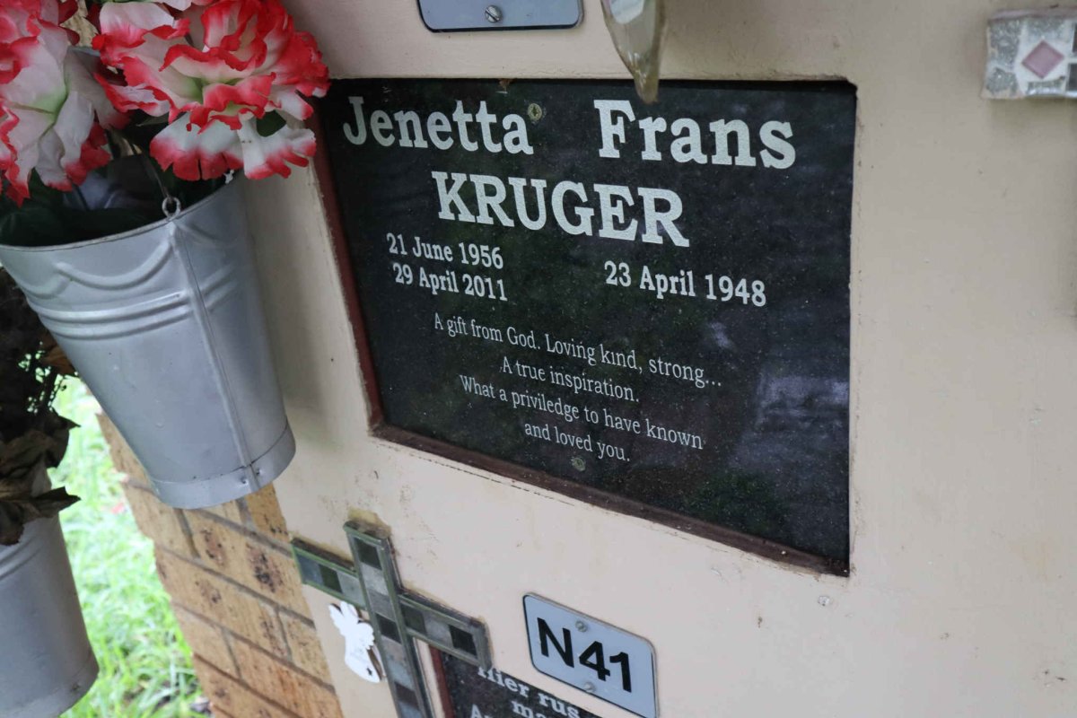 KRUGER Frans 1948- &amp; Jenetta 1956-2011
