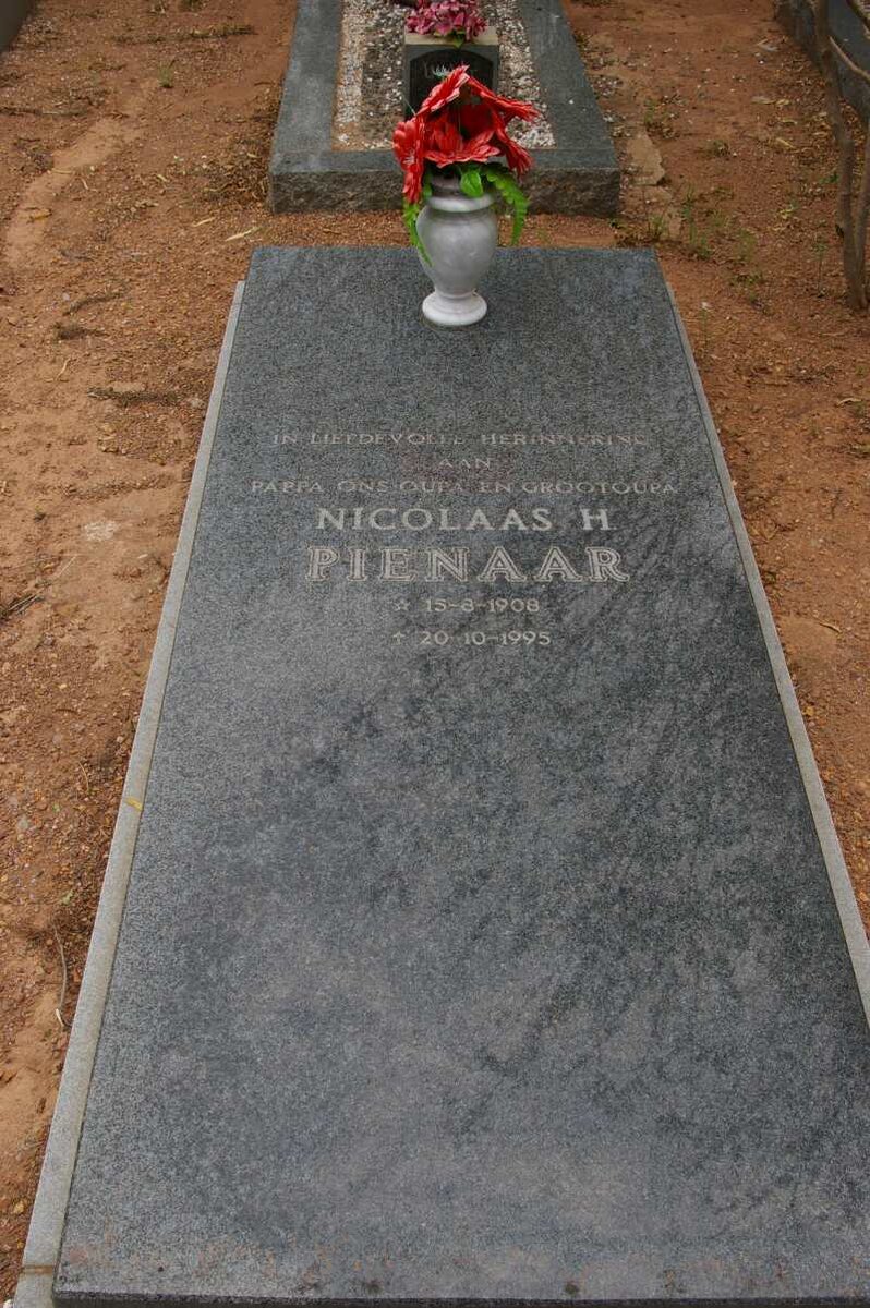 PIENAAR Nicolaas H. 1908-1995