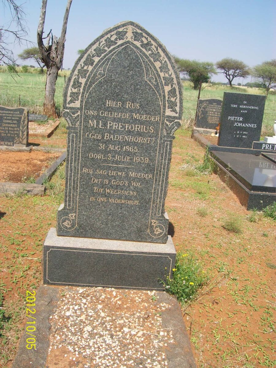 PRETORIUS M.L. nee BADENHORST 1865-1939