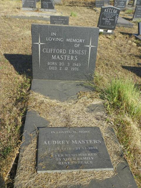 MASTERS Audrey 1918-2002 :: MASTERS Clifford Ernest 1949-1976