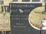 TECKLENBURG Wesley 1916-1982 & Betty 1919-1994