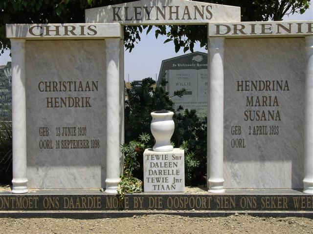 KLEYNHANS Christiaan Hendrik 1920-1998 & Hendrina Maria Susana 1923-