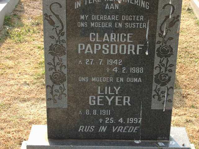 PAPSDORF Clarice 1942-1988 :: GEYER Lily 1911-1997