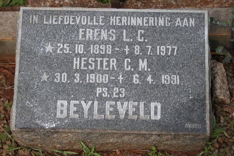 BEYLEVELD Erens L.C. 1898-1977 & Hester C.M. 1900-1991