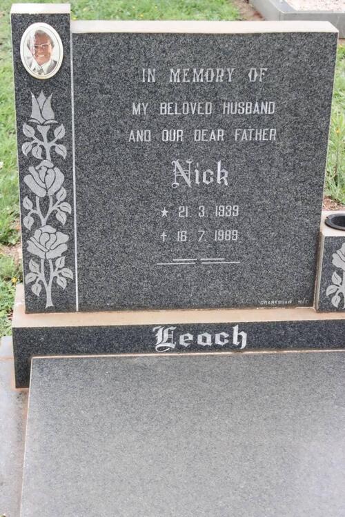 LEACH Nick 1939-1989