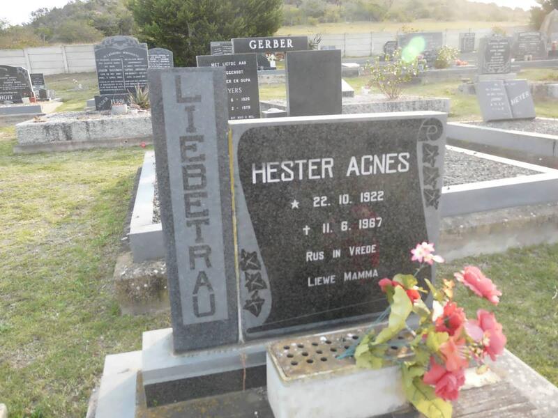 LIEBETRAU Hester Agnes 1922-1967