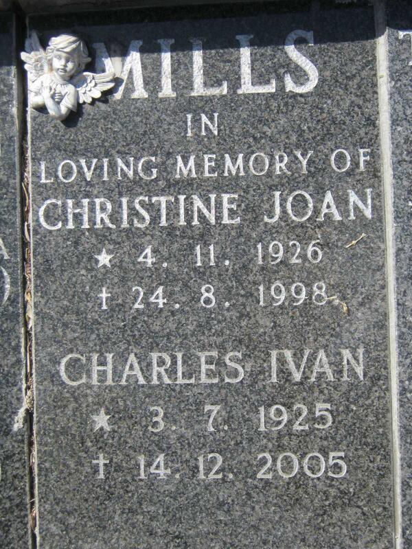 MILLS Charles Ivan 1925-2005 & Christine Joan 1926-1998