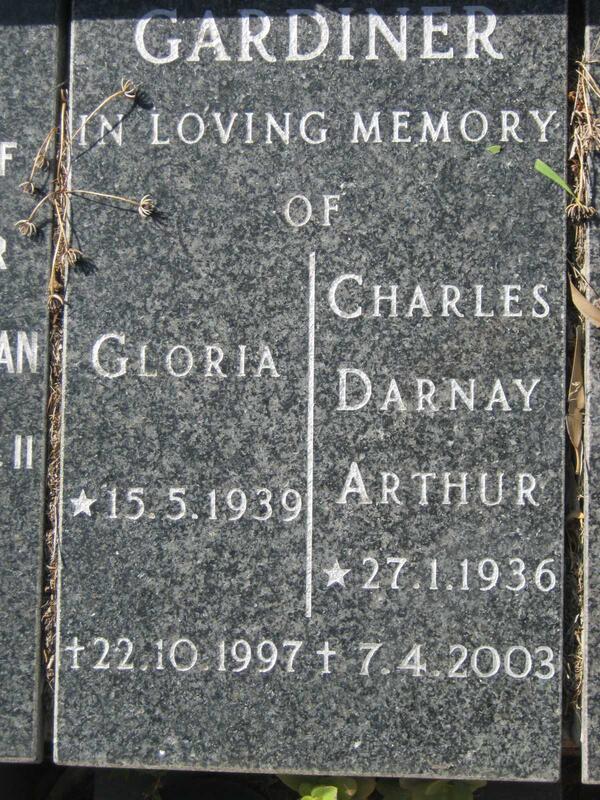 GARDINER Charles Darnay Arthur 1936-2003 & Gloria 1939-1997