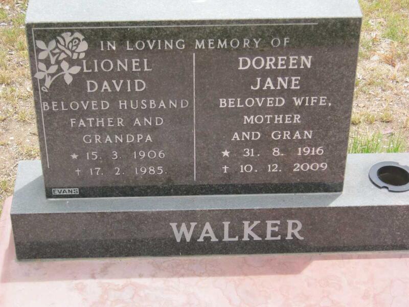 WALKER Lionel David 1906-1985 & Doreen Jane 1916-2009