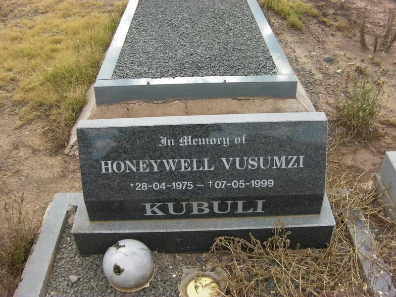 KUBULI Honeywell Vusumzi 1975-1999