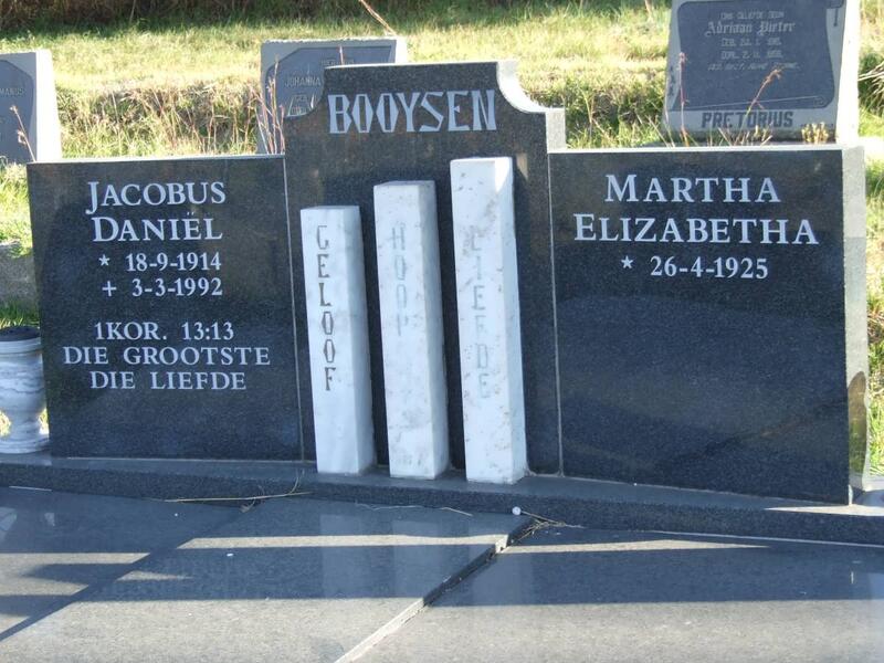 BOOYSEN Jacobus Daniel 1914-1992 & Martha Elizabetha 1925-