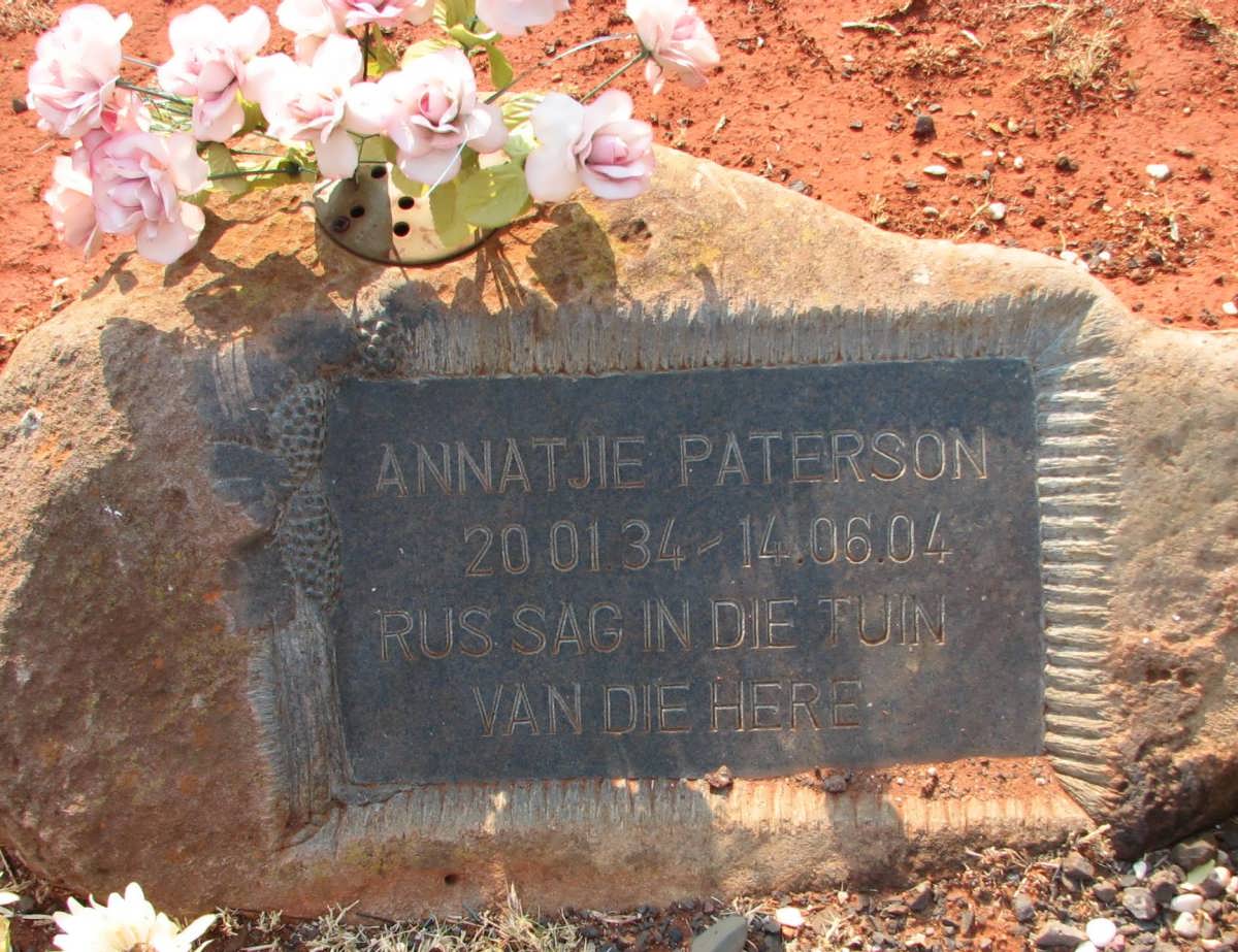 PATERSON Annatjie 1934-2004