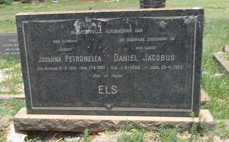 ELS Daniel Jacobus 1886-1962 & Johannes Petronella BASSON 1894-1967
