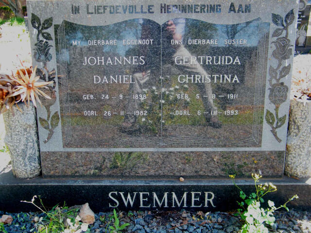 SWEMMER Johannes Daniel 1898-1982 & Gertruida Christina 1911-1993