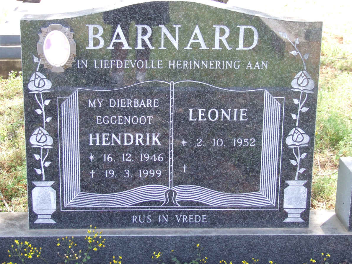BARNARD Hendrik 1946-1999 & Leonie 1952-