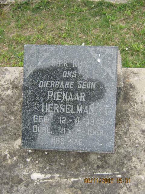 HERSELMAN Pienaar 1943-1966