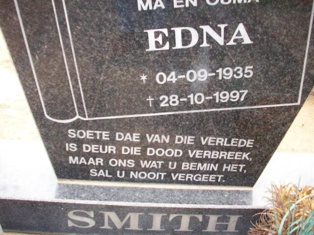SMITH Edna 1935-1997